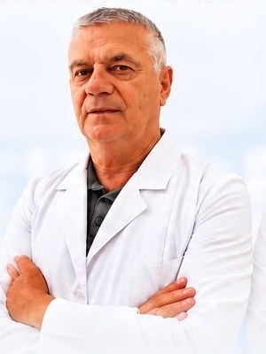 Dr. Rushit Hajzeri, pediatër